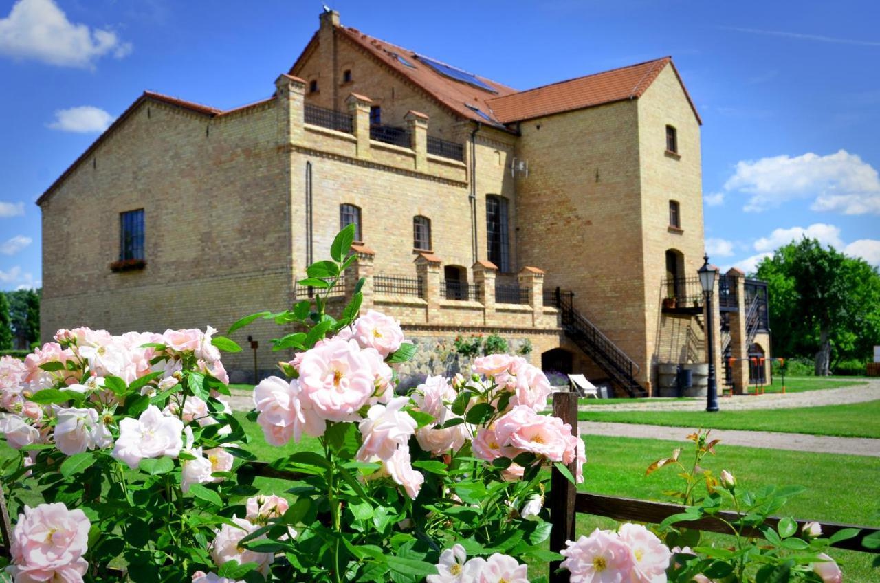 Folwark Pszczew Villa Bagian luar foto