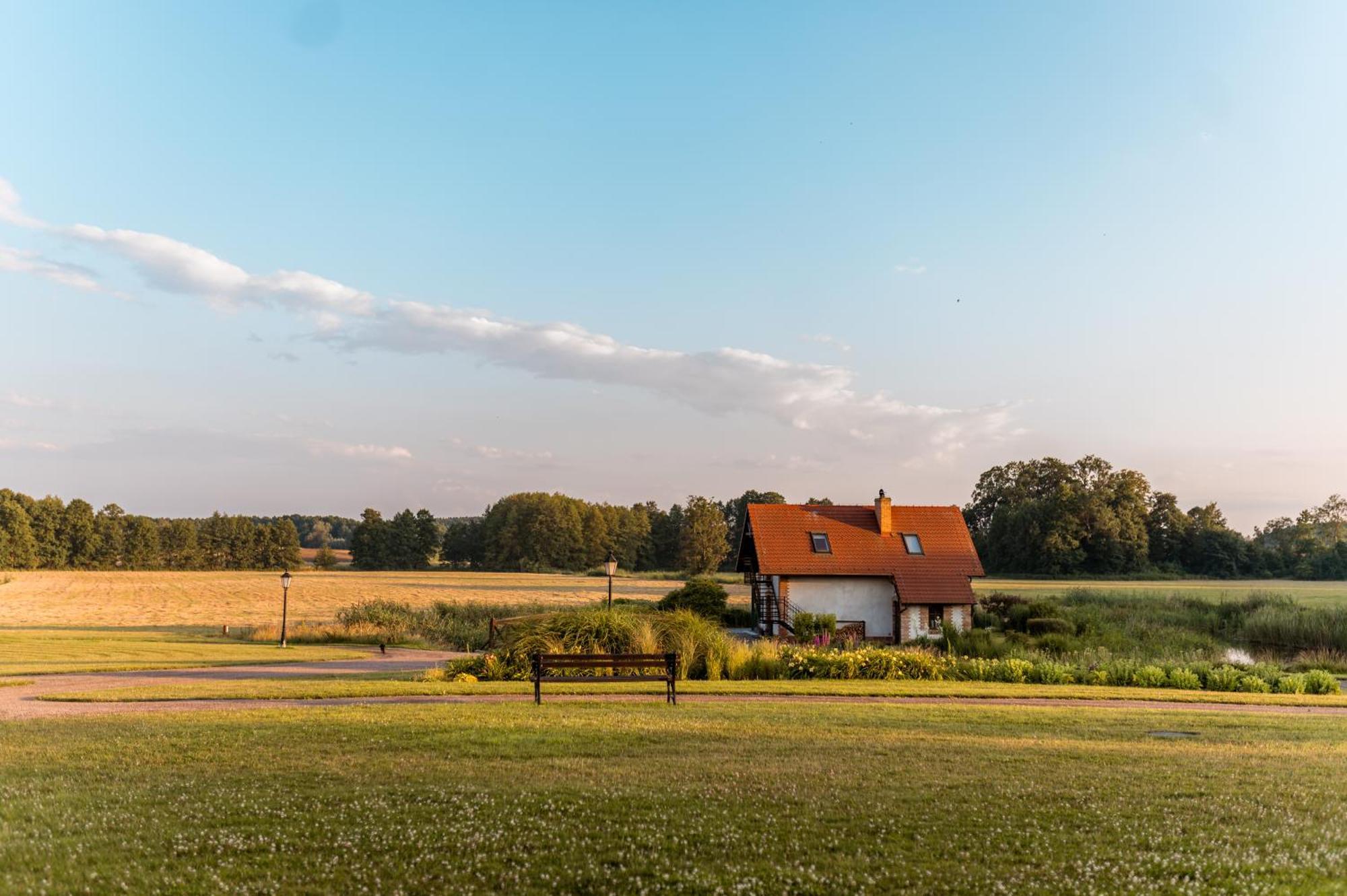 Folwark Pszczew Villa Bagian luar foto